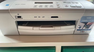 Scanner / photo copier