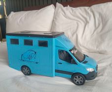 Bruder horse box