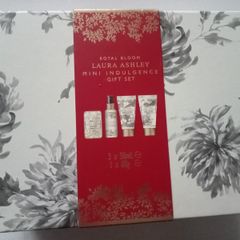 Laura Ashley Royal Bloom Set