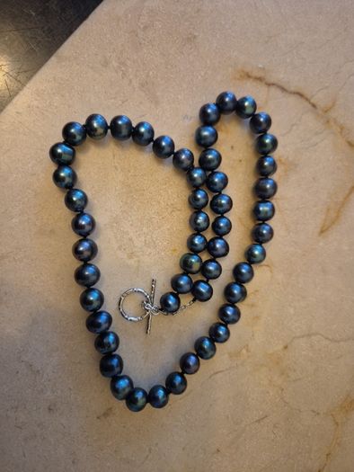 Tahitian black pearl necklace