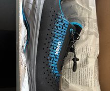 Uvex safety footwear size 10