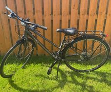 Giant Liv Alight Hybrid Commuter Bike Excellent Condition