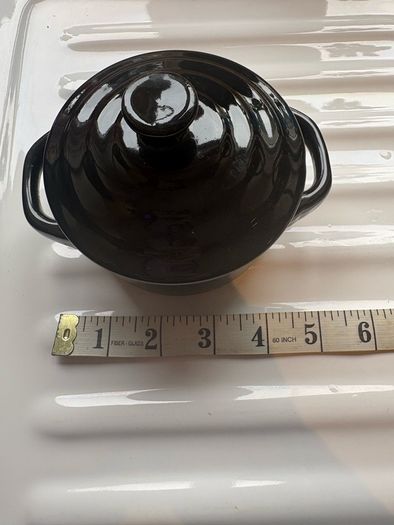 Stoneware pots