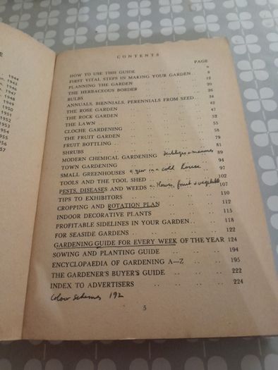 Middleton's Gardening Guide 14th Edition (1957)