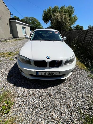 BMW 1-Series 2011 coupe