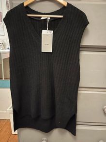ICHI Black Tank Top