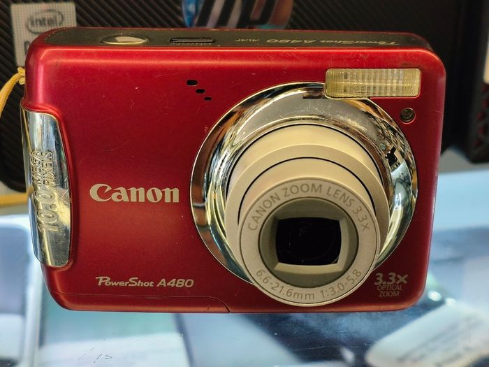 Canon Power Shot A480 10MP 3.3X Zoom Red Canon Digital Camera Canon Powershot/ Used
