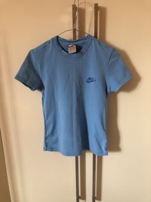 nike t-shirt blue