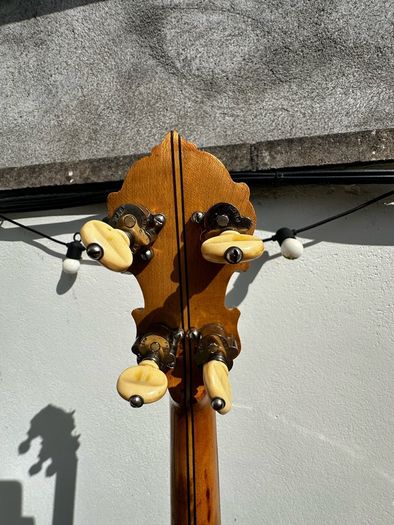 Paramount Style A tenor banjo