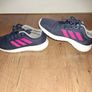 Adidas trainers size 2, excellent condition Image 3