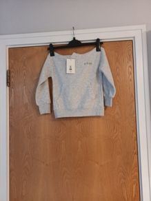 Leigh Tucker Grey Adam Hoodie.  Age 5-6 years.   B.N.W.T.