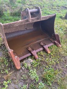 digging bucket