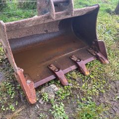 digging bucket