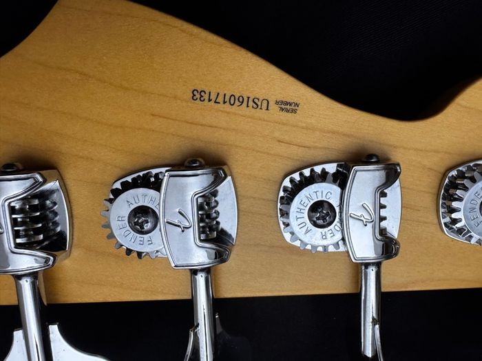 2016 Fender American Elite Jazz Bass, 4-string