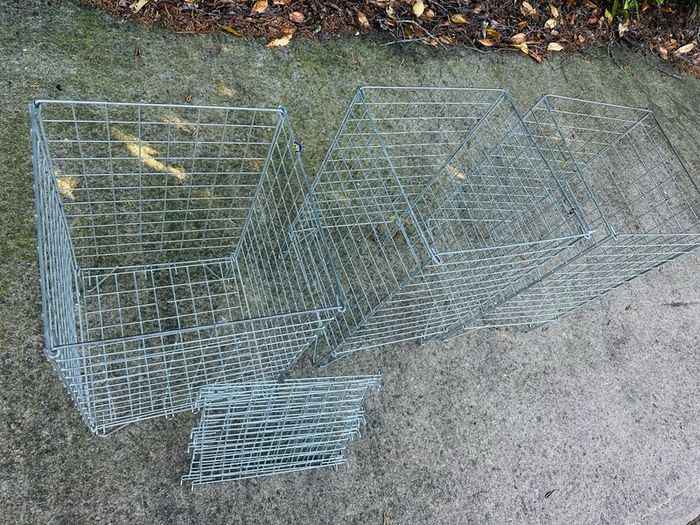 Shop Display Dumper Bins Baskets Large Quantity