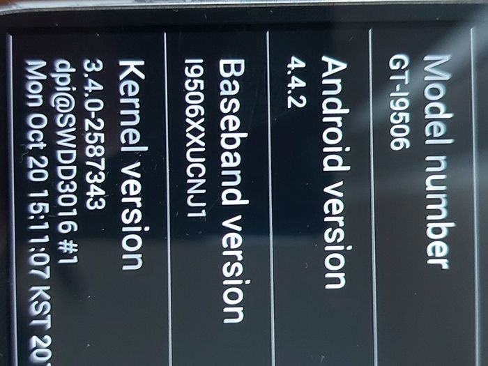 Samsung Galaxy S4, Model GT-19406, 16GB, working great and in excellent condition