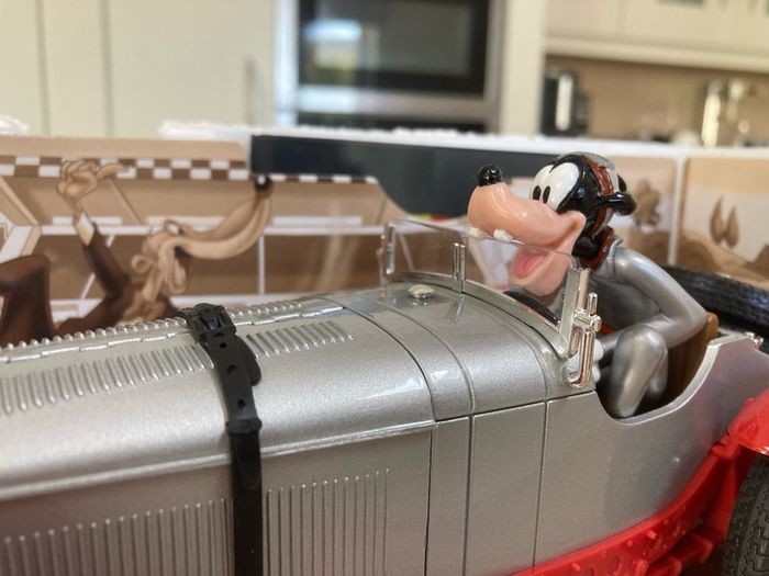 Goofy Disney Mercedes 1/18 Burago