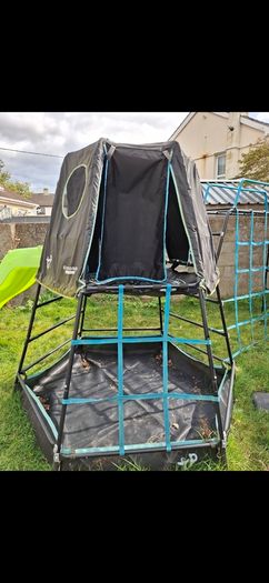 Garden climbing frame