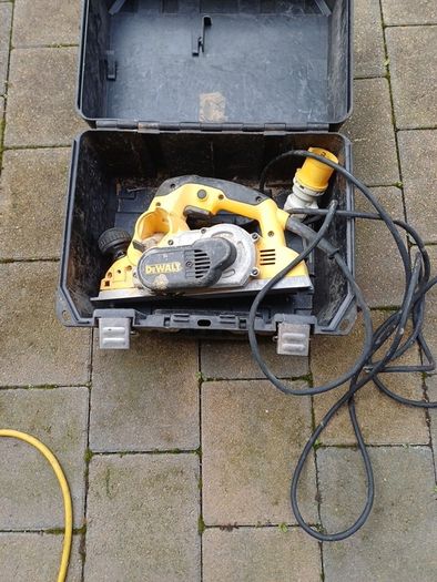 de walt 110v electric planer