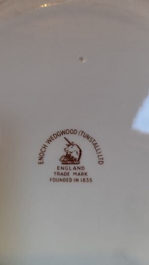 Vintage  Wedgwood plate