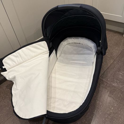 cybex priam carry cot