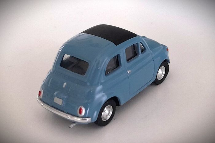 Diecast Model Fiat 500 F Berlina - del Prado Car Collection 1:43