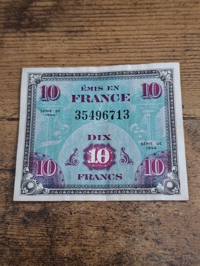 France, 10 Francs 1944 banknote, good condition - free standard postage