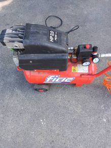 Air compressor
