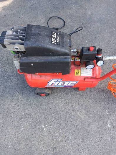 Air compressor