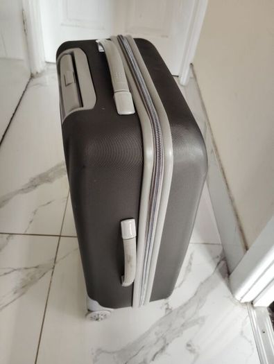 cabin size suitcase