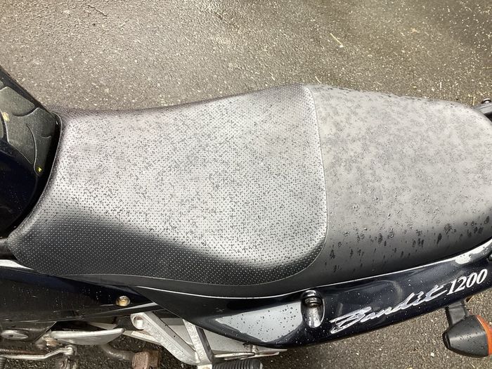 2001 suzuki bandit 1200 breaking only.