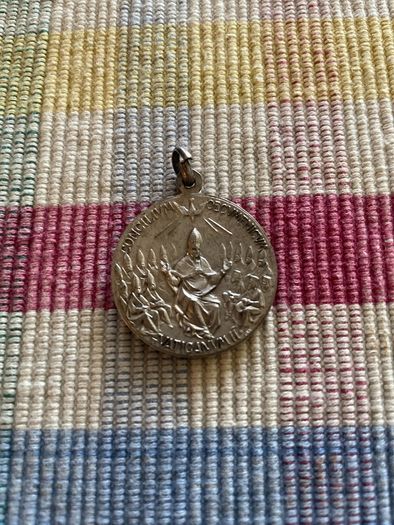Pope Johannes XX11  Vatican 11 religious medal