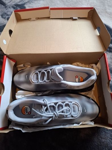 Nike Air Max UK 9.5
