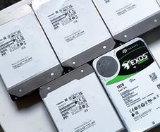 5 x 18TB Hard Drives HDD Faulty