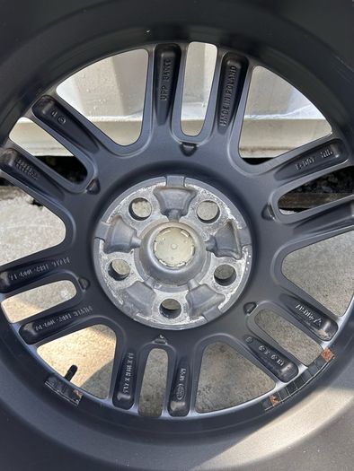 Genuine Land Rover Defender 19" Alloy Wheels