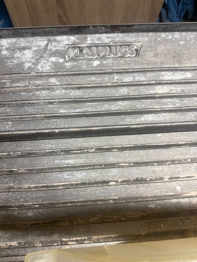Plasplugs tile cutter