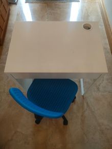Desk & Chair