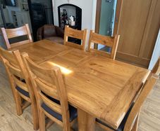 Extendable Oak Dining table and Chairs