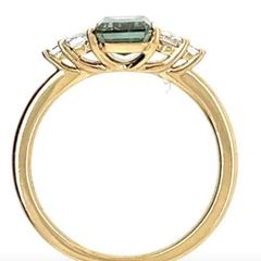 Bespoke Natural and lab grown diamond rings.
