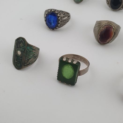 15 Old Fashioned Brass Rings Rustic Decorative Jewellery Lot
