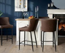 Kitchen island with 2 high chairs (leather)