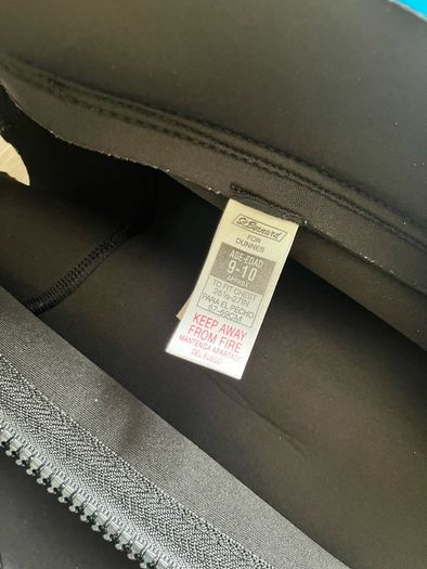 Dunnes kids wetsuit 9/10