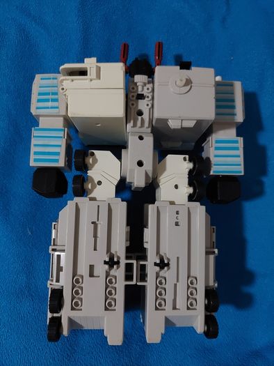 Transformer G1  Metroplex