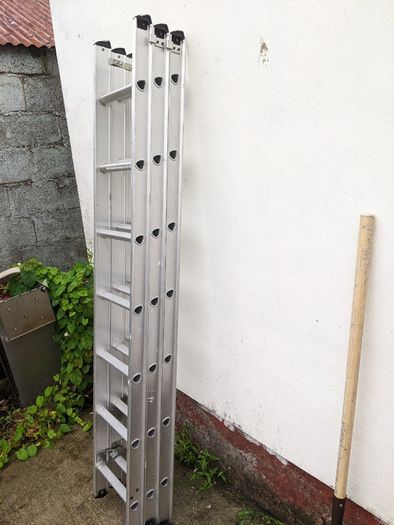 Werner Triple Compact Extension Ladder