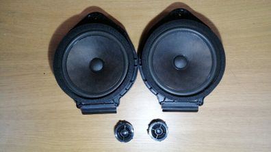 speakers in the front door of Opel Insignia