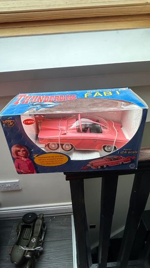 Thunderbirds FAB 1 Radio Control Car - 1:24 Scale