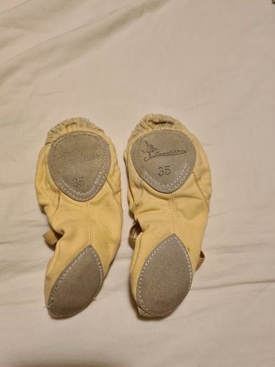 Ballet shoes