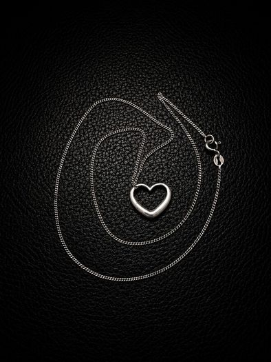 Vintage 925 Sterling Silver Dainty Heart Necklace