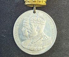 Antique 1911 Camberwell Coronation Medal - Mayor Whitworth St Cedd - Fattorini