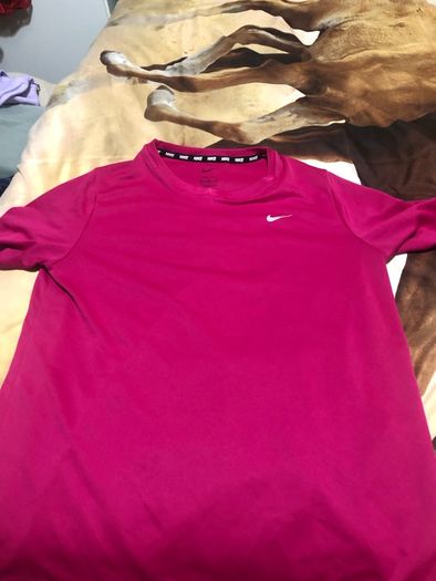 Boys nike top size Xl